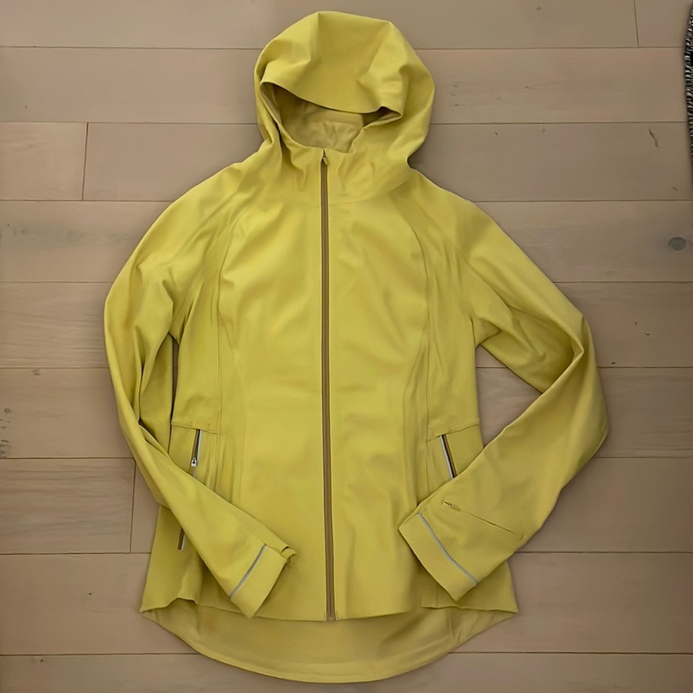 Rare! Lululemon Cross Chill Size 10